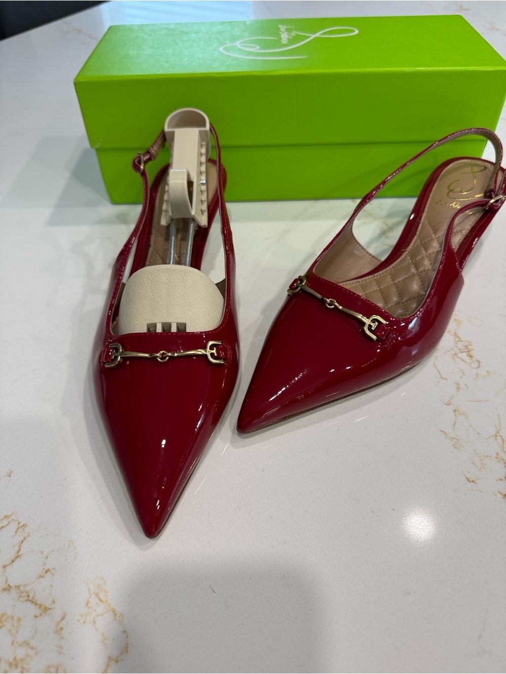 Sam Edelman
Farrah Kitten Heel
Pointed Toe
Slingback Pump